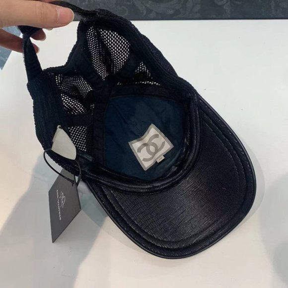 Chanel hat - Picture 3 of 9